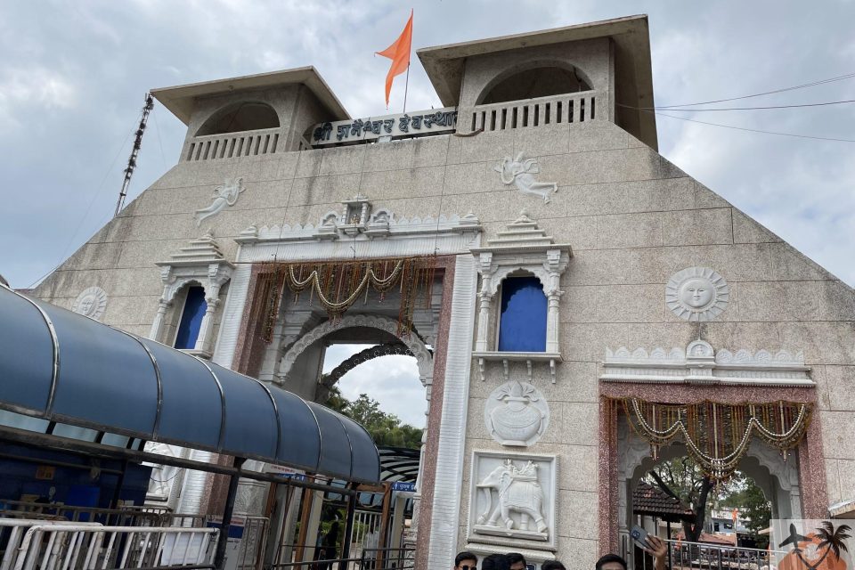 114 ಮುಸ್ಲಿಮರು ಸೇರಿ ದೇಗುಲದ 167 ಸಿಬ್ಬಂದಿ ವಜಾ ಮಾಡಿ ಆದೇಶ!